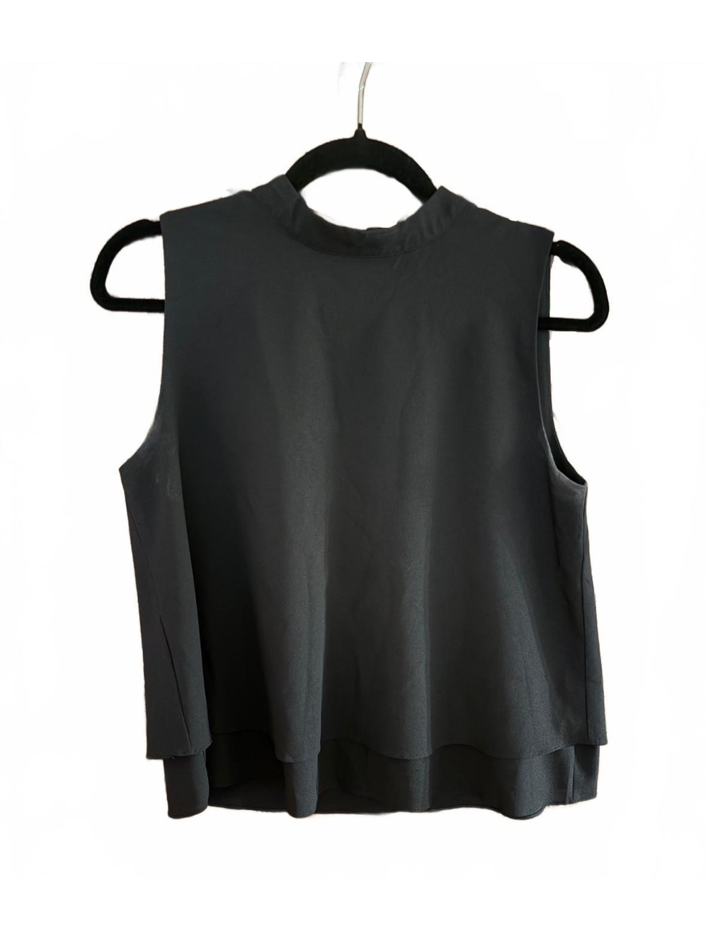 Paper Crane Black Sleeveless Top with Front Zipper